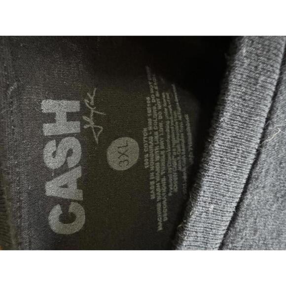Johnny Cash The Man in Black Boxy Graphic Tee - Picture 4 of 5